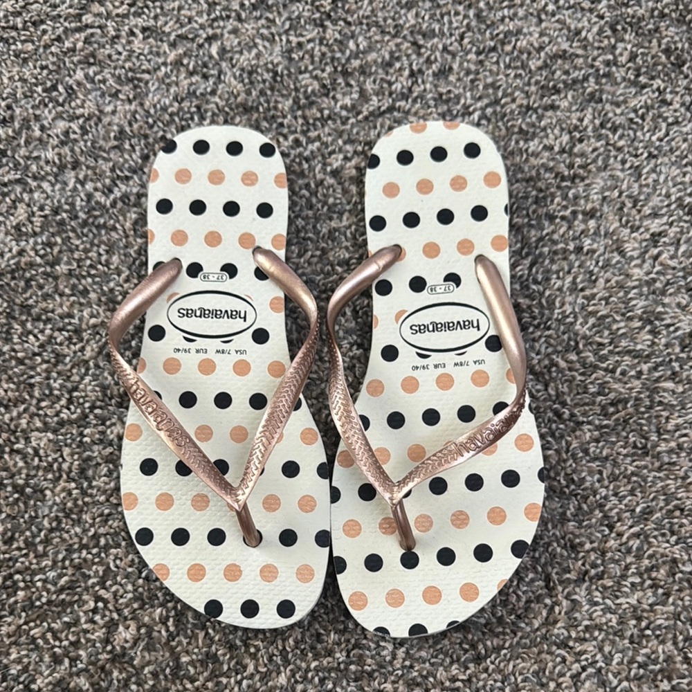 Havaianas Kids Flip Flops - White and Tan Dots